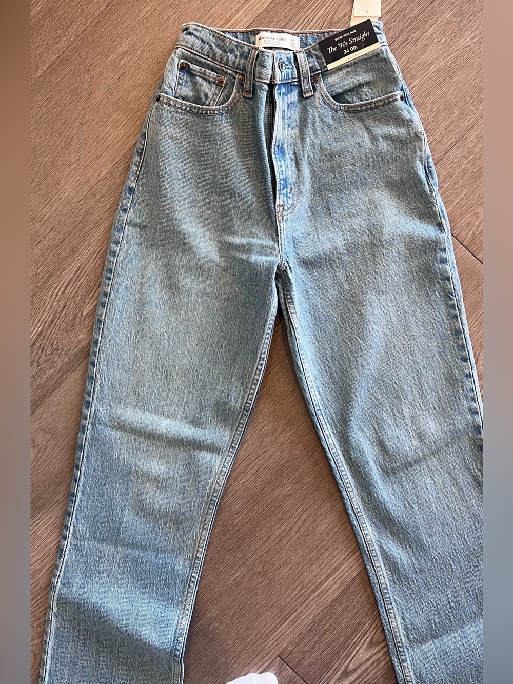 Abercrombie & Fitch Light Blue '90s Straight Ultra High Rise Jeans 24L